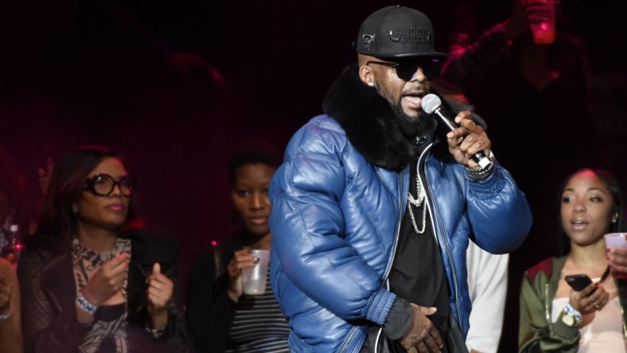 R Kelly Paid $22K for Club Appearance 